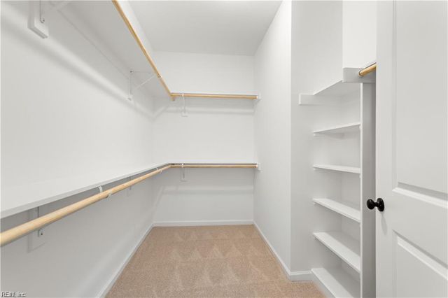 304 Riverview RD, Chesapeake, VA 23322