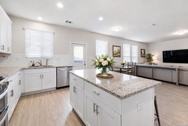 27506 Sienna Crk, Boerne, TX 78015