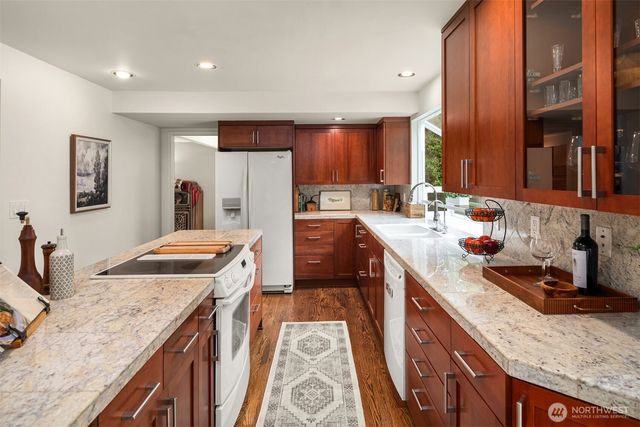 11321 83rd Place NE, Kirkland, WA 98034