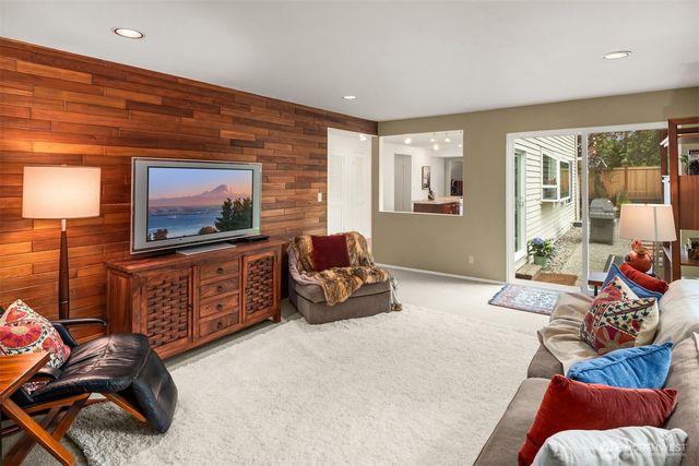 11321 83rd Place NE, Kirkland, WA 98034