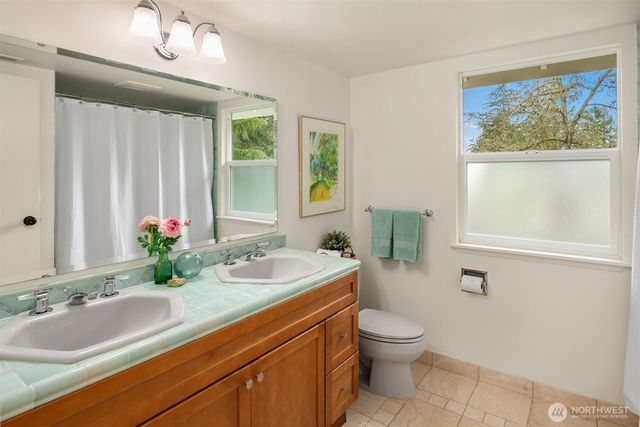 11321 83rd Place NE, Kirkland, WA 98034