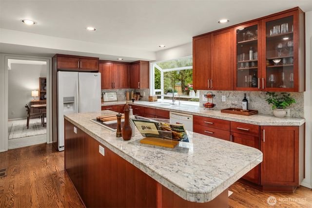 11321 83rd Place NE, Kirkland, WA 98034