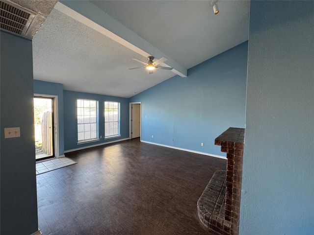 6259 Canyon Circle, Fort Worth, TX 76133