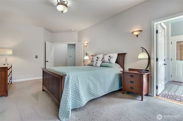 15126 82nd Avenue E, Puyallup, WA 98375