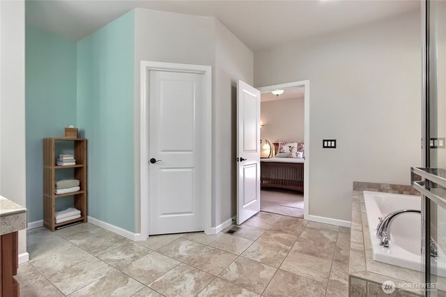 15126 82nd Avenue E, Puyallup, WA 98375