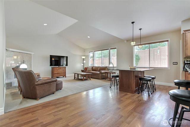 15126 82nd Avenue E, Puyallup, WA 98375