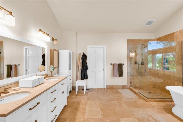 575 B County Road 2550 N, Mahomet, IL 61853