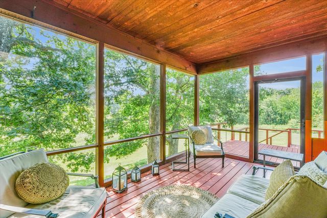 575 B County Road 2550 N, Mahomet, IL 61853