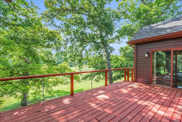 575 B County Road 2550 N, Mahomet, IL 61853