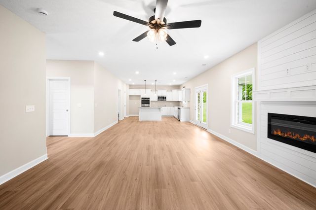 439 Blue Ridge Ct, Clarksville, TN 37043