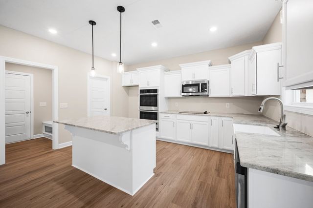 439 Blue Ridge Ct, Clarksville, TN 37043