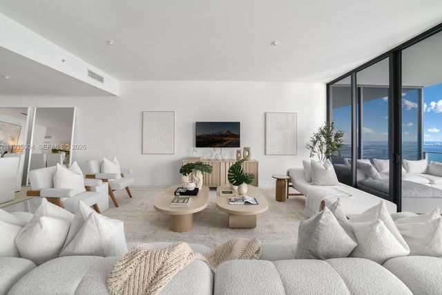 700 NE 24th St PH-5903, Miami, FL 33137