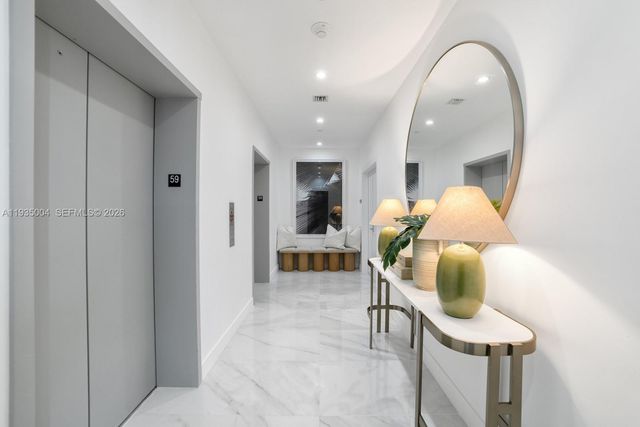 700 NE 24th St PH-5903, Miami, FL 33137