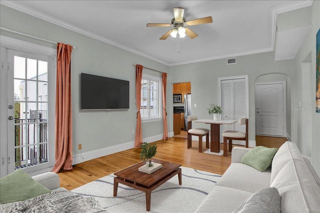 2117 W DEKLE AVENUE F3, Tampa, FL 33606