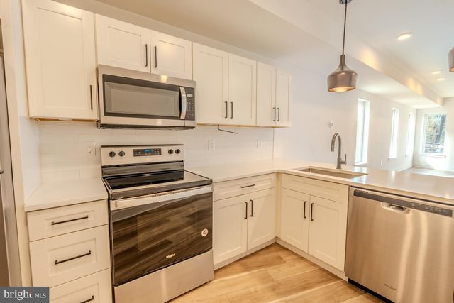1255 N 23RD ST, Philadelphia, PA 19121