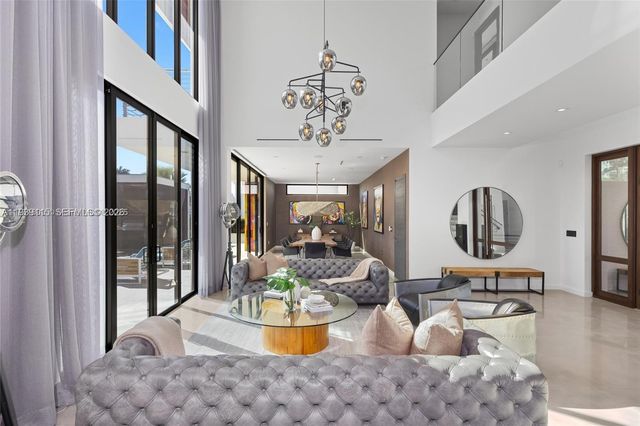 17050 NE 35th Ave, North Miami Beach, FL 33160