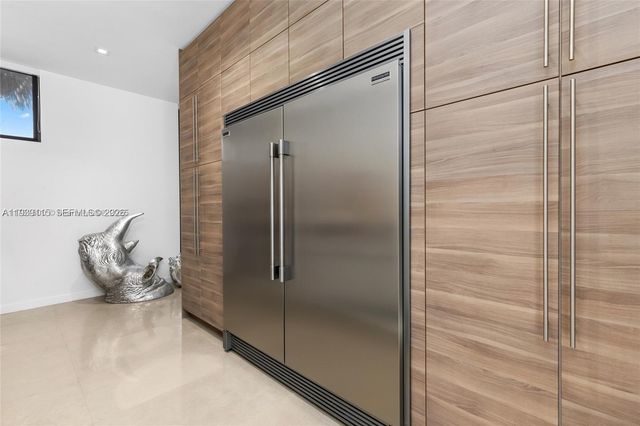 17050 NE 35th Ave, North Miami Beach, FL 33160