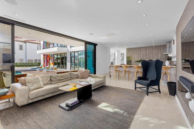 17050 NE 35th Ave, North Miami Beach, FL 33160