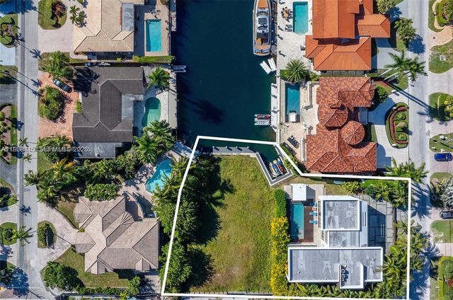 17050 NE 35th Ave, North Miami Beach, FL 33160