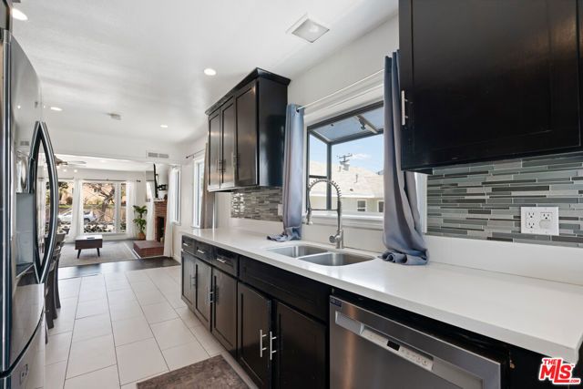328 E Plymouth Street, Inglewood, CA 90302