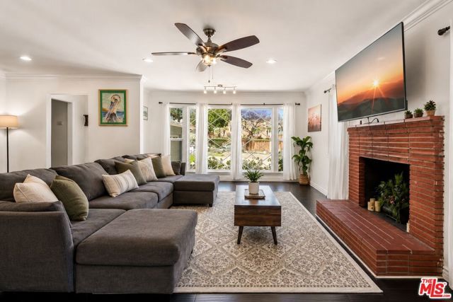 328 E Plymouth Street, Inglewood, CA 90302