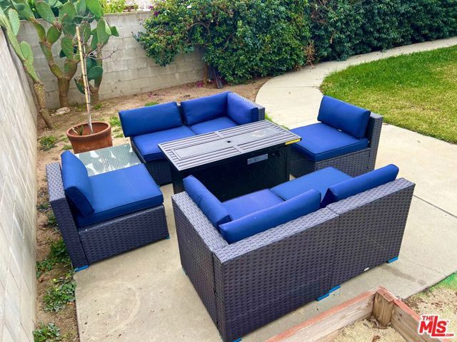 328 E Plymouth Street, Inglewood, CA 90302