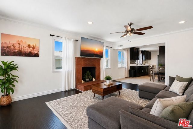 328 E Plymouth Street, Inglewood, CA 90302