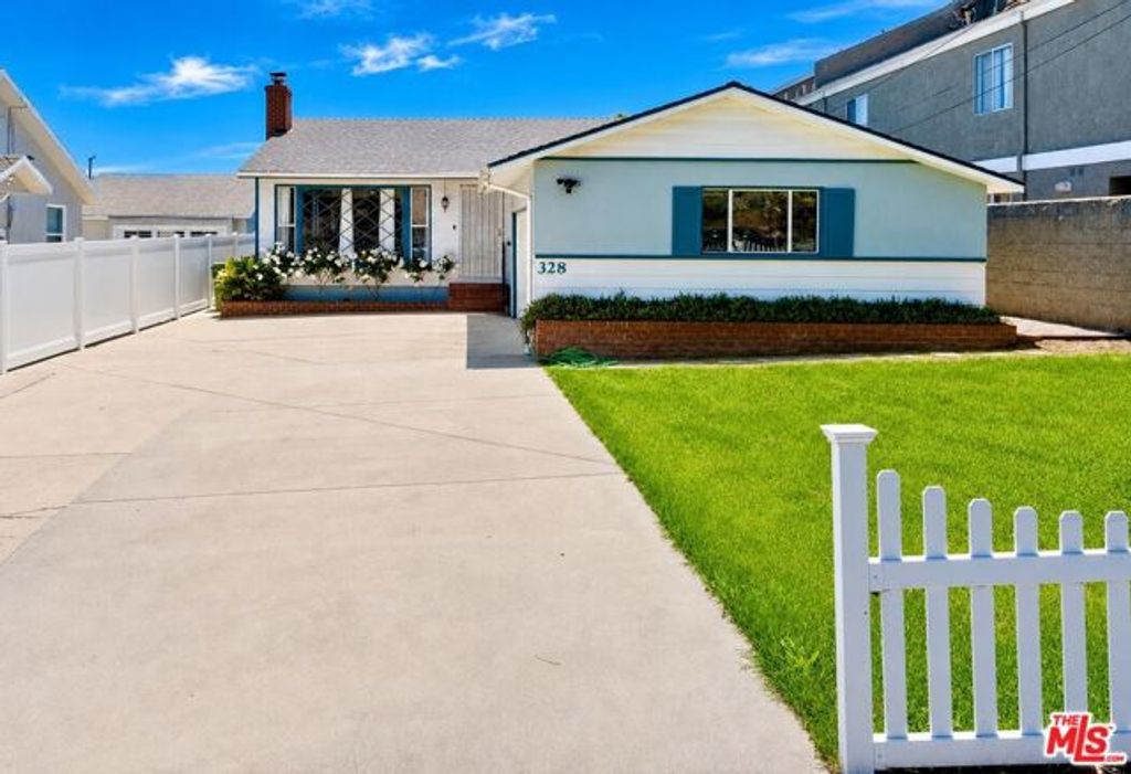 328 E Plymouth Street, Inglewood, CA 90302