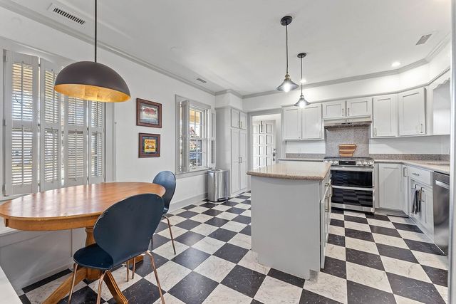 525 S 6th Street, Rogers, AR 72756