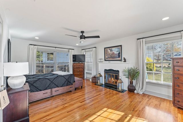 525 S 6th Street, Rogers, AR 72756