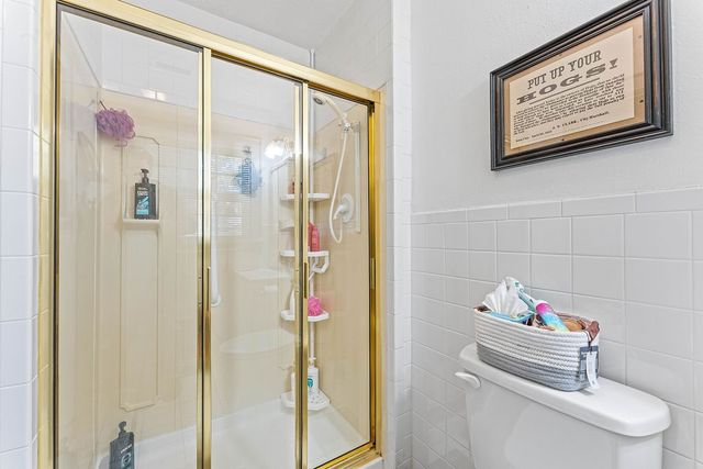 525 S 6th Street, Rogers, AR 72756