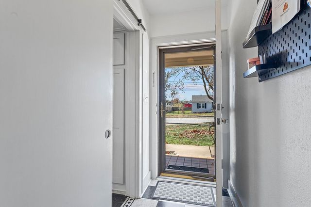 525 S 6th Street, Rogers, AR 72756