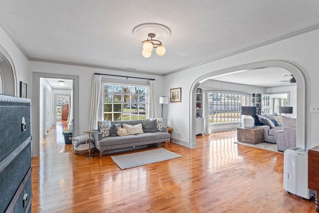 525 S 6th Street, Rogers, AR 72756