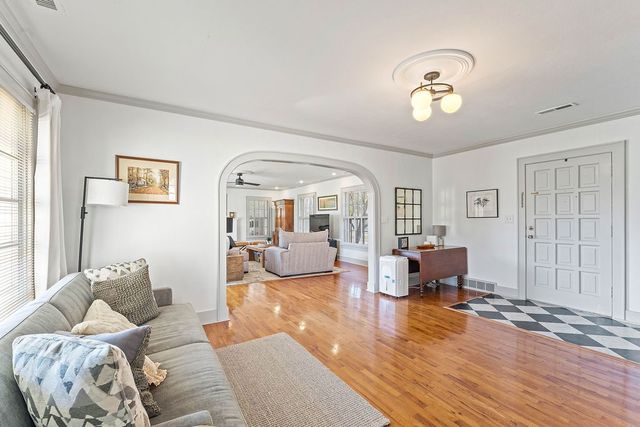 525 S 6th Street, Rogers, AR 72756