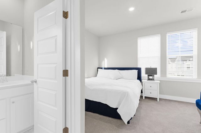 109 Marions Oak Drive, Summerville, SC 29486