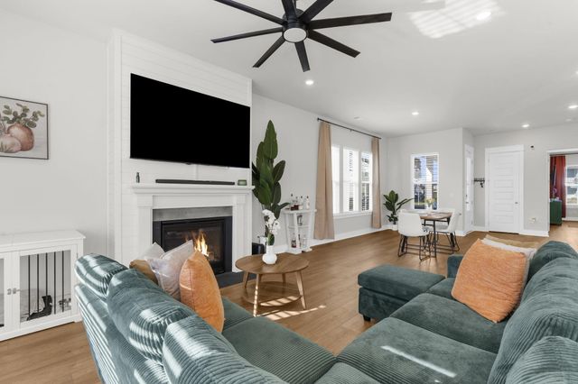 109 Marions Oak Drive, Summerville, SC 29486