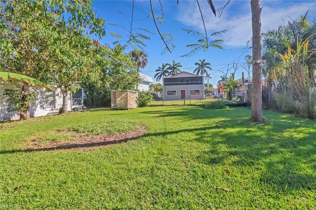 156 4th ST, Naples, FL 34113