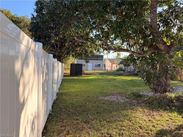 156 4th ST, Naples, FL 34113