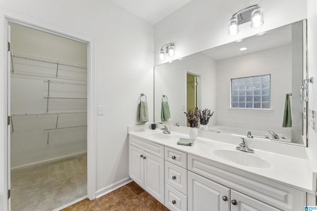 1001 ARONIMINK DRIVE, Calera, AL 35040