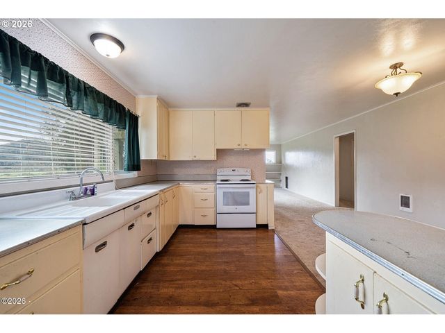 7460 KILCHIS RIVER Rd, Tillamook, OR 97141