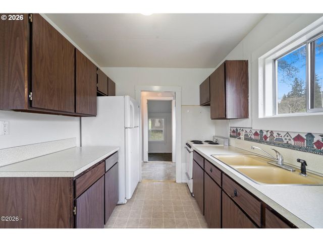 7460 KILCHIS RIVER Rd, Tillamook, OR 97141