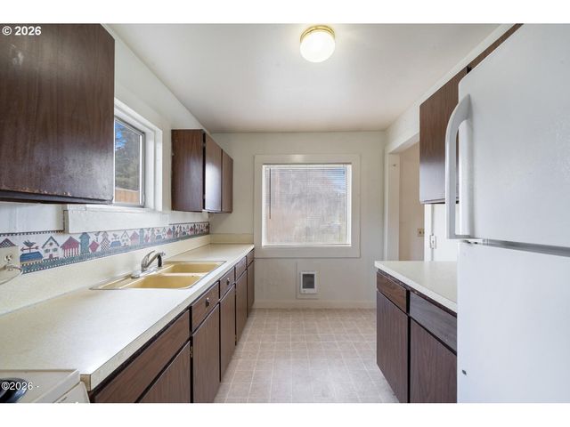 7460 KILCHIS RIVER Rd, Tillamook, OR 97141