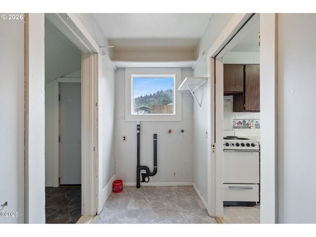 7460 KILCHIS RIVER Rd, Tillamook, OR 97141