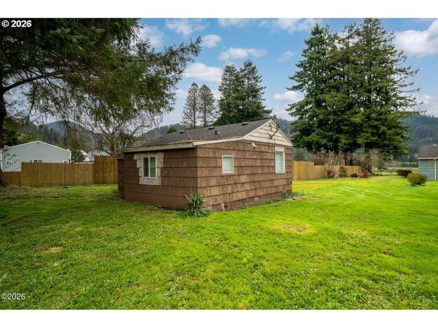 7460 KILCHIS RIVER Rd, Tillamook, OR 97141