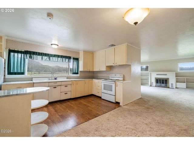 7460 KILCHIS RIVER Rd, Tillamook, OR 97141