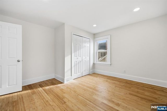 136 7th Avenue 2nd Fl, Westwood, NJ 07675