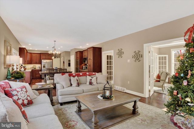 1803 SILVER PINE CIR, Mechanicsburg, PA 17050