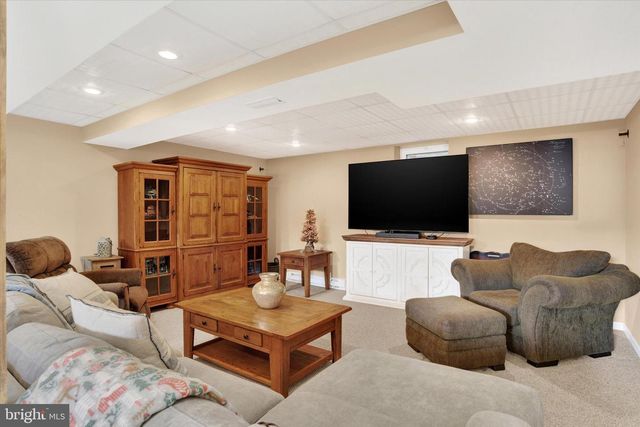 1803 SILVER PINE CIR, Mechanicsburg, PA 17050