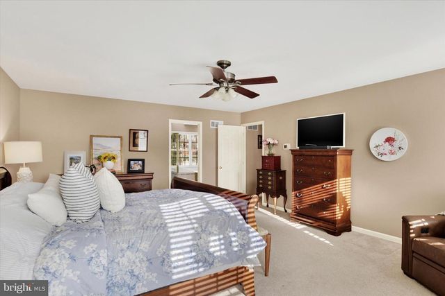 1803 SILVER PINE CIR, Mechanicsburg, PA 17050