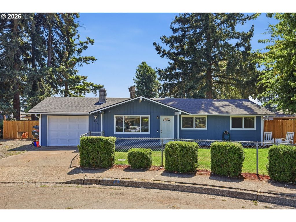 697 54TH St, Springfield, OR 97478